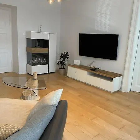 Maria * Banská Bystrica